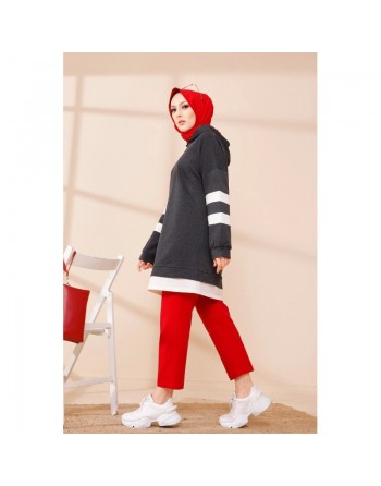 Tunique décontractée avec capuche (Sweat long pour hijab) - Couleur anthracite avec bandes blanches 