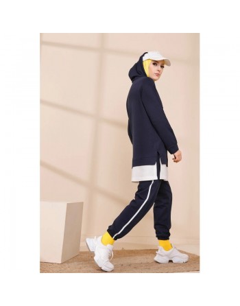 Survêtement avec extension blanche - Sweat à capuche imprimé et pantalon (Boutique de vêtement Chic pour femme voilée)... 