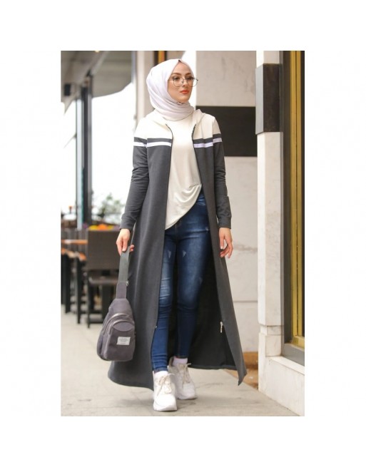 Robe longue à capuche fermeture zip (Boutique Modest Fashion pour jeune femme voilée) - Couleur gris anthracite écru Robe longue à capuche fermeture zip (Boutique Modest Fashion pour jeune femme voilée) - Couleur gris anthracite écru