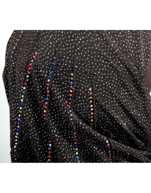 Hijab 1 pièce marron foncé pailleté avec strass multi-couleurs Hijab 1 pièce marron foncé pailleté avec strass multi-couleurs
