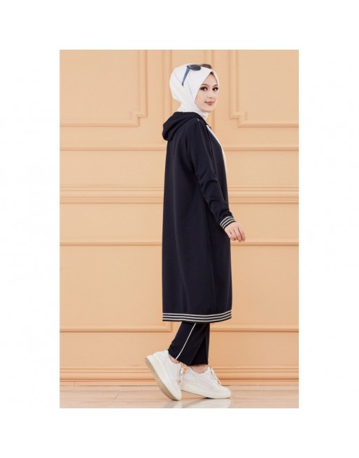 Ensemble sportwear avec veste ample et pantalon (Vetement de sport mastour pour femme musulmane) - Couleur bleu marine Ensemble sportwear avec veste ample et pantalon (Vetement de sport mastour pour femme musulmane) - Couleur bleu marine
