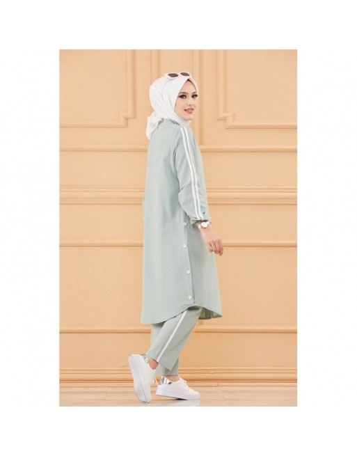 Ensemble décontracté : Tunique boutonnée (chemise longue) et son pantalon (Vêtement Hijab moderne mastour pour femme) -... Ensemble décontracté : Tunique boutonnée (chemise longue) et son pantalon (Vêtement Hijab moderne mastour pour femme) -...