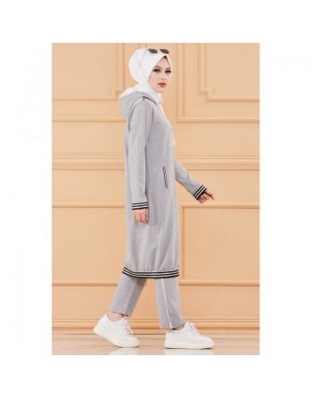 Ensemble décontracté avec veste ample et pantalon (Vetement de sport pudique pour femme musulmane) - Couleur gris clair 
