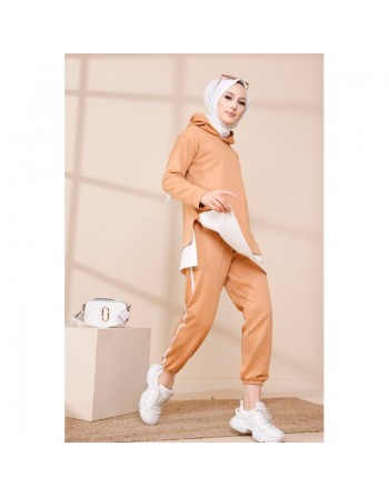 Ensemble décontracté et Survêtement (Hijab Sport pour femme musulmane) - Couleur Biscuit et blanc 