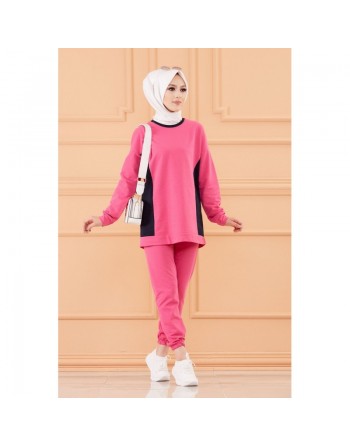Ensemble décontracté et sport avec parties noires (Vêtement pour femme voilée et Hijab) - Couleur rose fuchsia 