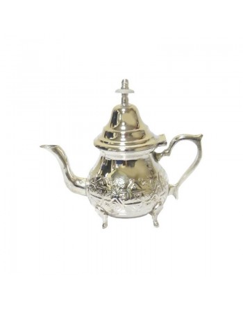 Petite théière marocaine traditionnelle en métal argenté ciselé 