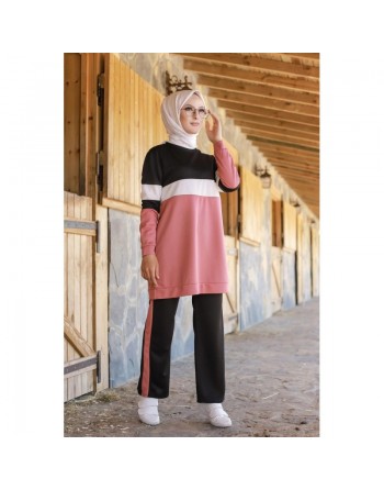 Ensemble survêtement 2 pièces de couleur noir et rose pâle (Vêtement sport et hijab pour femme) 