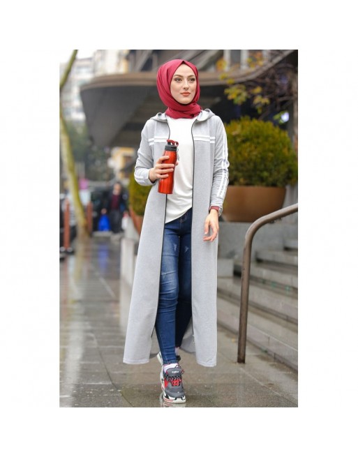 Veste longue zippée style sportswear (Robe Sport pour femme voilée) - Couleur gris clair Veste longue zippée style sportswear (Robe Sport pour femme voilée) - Couleur gris clair