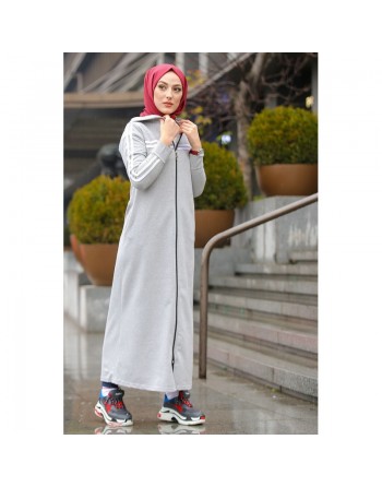 Veste longue zippée style sportswear (Robe Sport pour femme voilée) - Couleur gris clair 