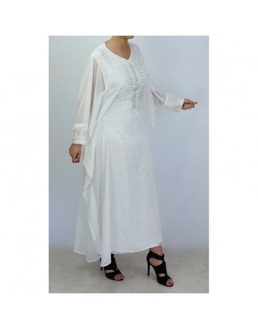 Robe de soirée orientale avec effet papillon décorée de broderies et de strass - Robes pour femmes Robe de soirée orientale avec effet papillon décorée de broderies et de strass - Robes pour femmes
