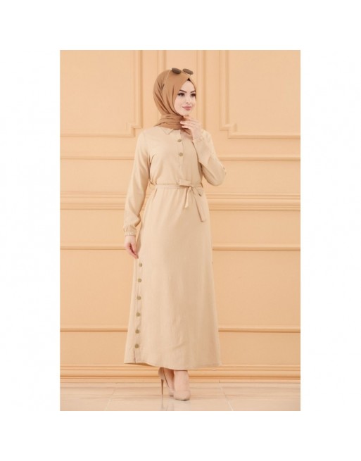 Robe longue habillée avec ceinture pour femme (Vêtement chic pour hijab) - Couleur beige clair Robe longue habillée avec ceinture pour femme (Vêtement chic pour hijab) - Couleur beige clair
