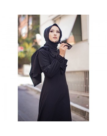 Robe longue habillée à volants (Vêtement style chic pour femme voilée) - Couleur noir 