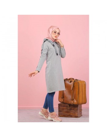 Sweatshirt long avec capuche style moderne décontracté et sport (Vetement voyage femme musulmane) - Couleur Gris 
