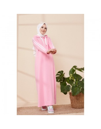 Robe avec capuche style moderne et sport (Vêtement adapté pour femme voilée) - Couleur vert émeraude rose clair 