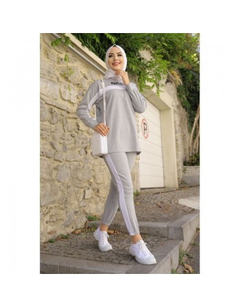 Ensemble survêtement - Tenue pour femme voilée (Hijab sport Turquie pas cher) - Couleur gris 