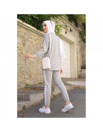 Ensemble survêtement - Tenue pour femme voilée (Hijab sport Turquie pas cher) - Couleur gris 
