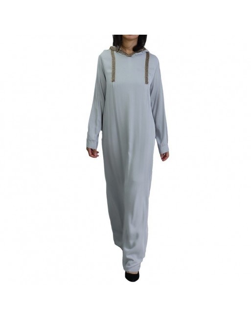 Abaya moderne avec capuche couleur gris clair Abaya moderne avec capuche couleur gris clair