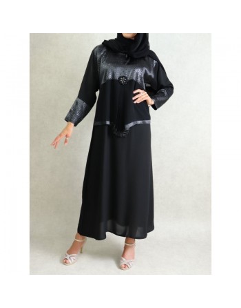 Abaya noire "Dubai" décorée de strass noires avec foulard assorti 