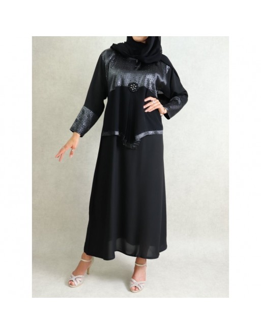Abaya noire "Dubai" décorée de strass noires avec foulard assorti Abaya noire "Dubai" décorée de strass noires avec foulard assorti