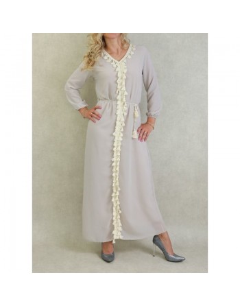 Robe longue avec doublure ornée de broderies à pompons avec ceinture - Couleur Gris clair 
