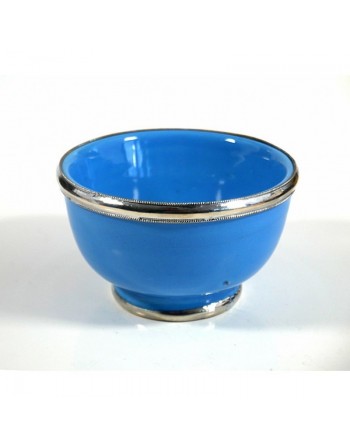 Bol moyen en poterie marocain de couleur bleu clair émaillé et cerclé de métal argenté 