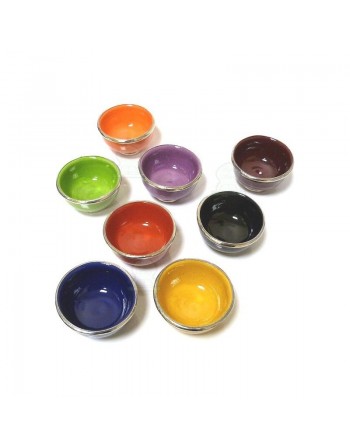 Petit bol en poterie marocain de couleur noire émaillé et cerclé de métal argenté 