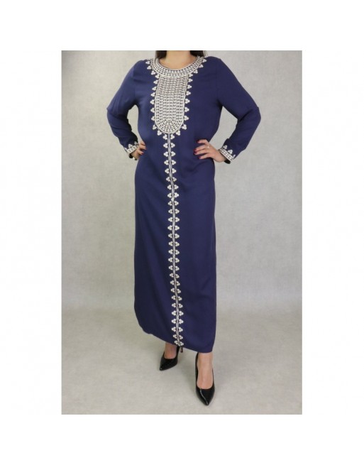 Robe longue pour femme avec broderies sur le devant et les manches - Couleur bleu marine Robe longue pour femme avec broderies sur le devant et les manches - Couleur bleu marine