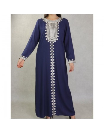 Robe longue pour femme avec broderies sur le devant et les manches - Couleur bleu marine 