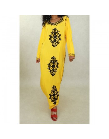 Robe orientale maxi-longue avec de nombreuses broderies à motif fleurs - Couleur jaune 