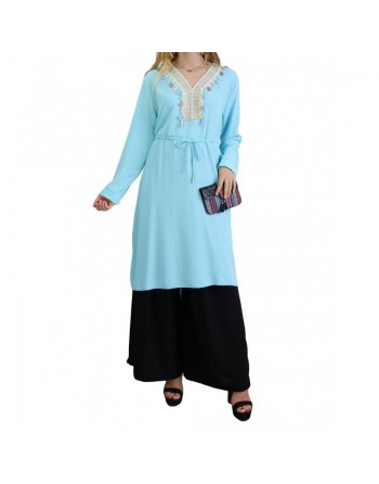 Tunique encolure brodée col V avec pompons (Vêtement femme) - Couleur Bleu ciel 