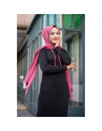 Robe noire et rose avec capuche style moderne pour femme 
