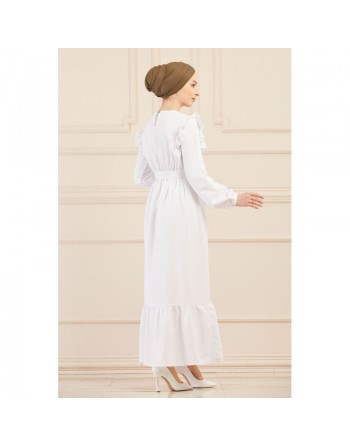 Robe blanche brodée (Vetement élégant pour femme voilée) - Couleur blanc 