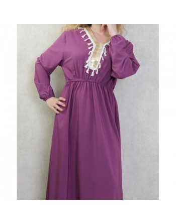 Robe longue féminine avec décoration écailles dorées et pompons - Couleur violet 