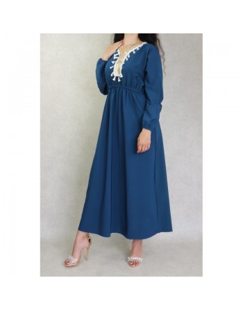 Robe longue féminine avec décoration écailles dorées et pompons - Couleur Bleu 
