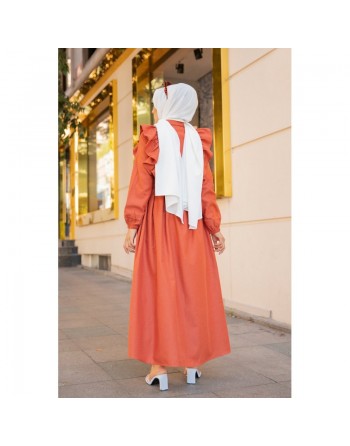 Robe longue boutonnée à froufrou (Vetement pour femme voilée) - Couleur Rouille 