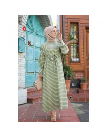 Robe longue à rayures avec ceinture pour femme voilée - Couleur Vert amande 
