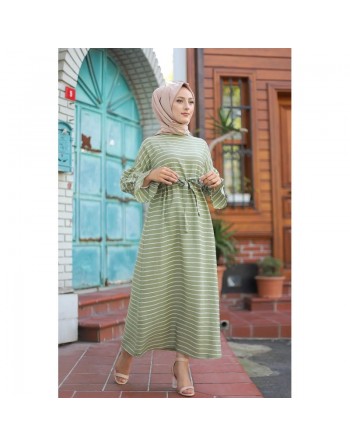 Robe longue à rayures avec ceinture pour femme voilée - Couleur Vert amande 