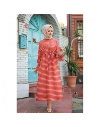 Robe longue à rayures avec ceinture pour femme voilée - Couleur Corail 