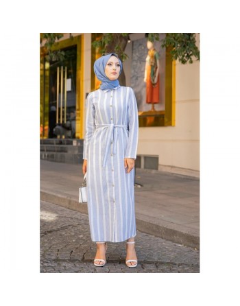Robe chemise d'été longue à rayures (Vetement hijab chic pour femme) - Couleur blanc et bleu clair 