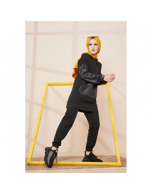 Ensemble décontracté fashion skai (Sweat capuche et pantalon) - Couleur noir Ensemble décontracté fashion skai (Sweat capuche et pantalon) - Couleur noir