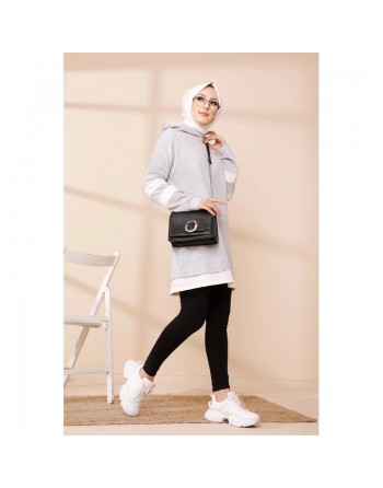 Tunique décontractée avec capuche (Tenue moderne pour Hijab) - Couleur gris clair avec bandes blanches 