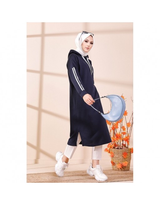 Tunique sweat long avec capuche pour femme (Vetement hijab moderne et sport) - Couleur bleu marine Tunique sweat long avec capuche pour femme (Vetement hijab moderne et sport) - Couleur bleu marine