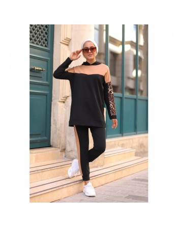 Ensemble sportswear deux pièces (Tunique et pantalon) - Survêtement motif léopard sur les manches - Couleur noir et camel 