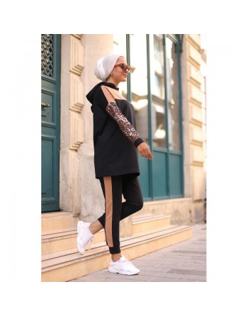 Ensemble sportswear deux pièces (Tunique et pantalon) - Survêtement motif léopard sur les manches - Couleur noir et camel 