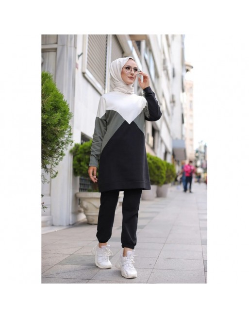 Ensemble de sport deux pièces (Pantalon jogger et Tunique) pour femme voilée - Survêtement à 3 couleurs : kaki, noir et... Ensemble de sport deux pièces (Pantalon jogger et Tunique) pour femme voilée - Survêtement à 3 couleurs : kaki, noir et...
