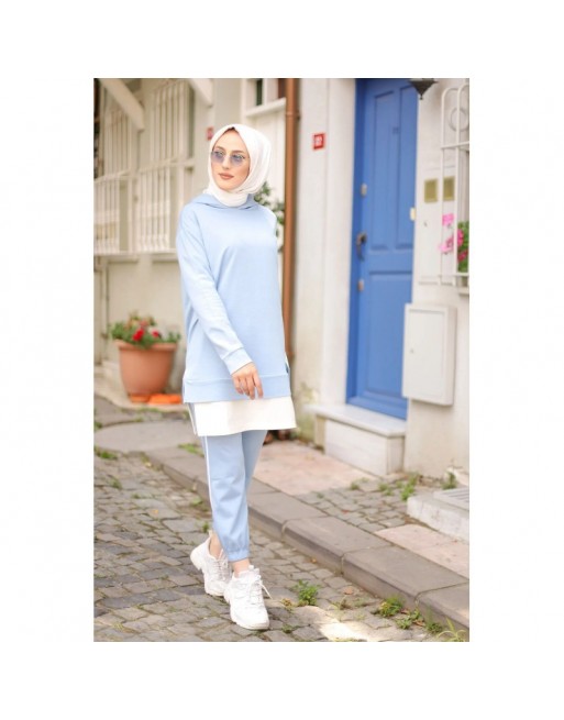 Ensemble décontracté et tenue de sport 2 pièces (Mode islamique pour femme) - Couleur Bleu ciel et blanc Ensemble décontracté et tenue de sport 2 pièces (Mode islamique pour femme) - Couleur Bleu ciel et blanc