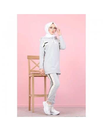 Ensemble survêtement 2 pièces (Sweatwear sport pour femme voilée) - Couleur blanc, noir et Gris clair 
