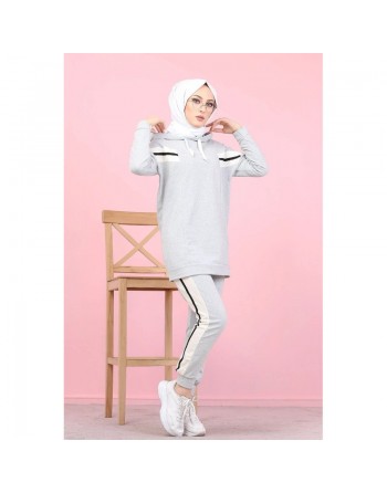 Ensemble survêtement 2 pièces (Sweatwear sport pour femme voilée) - Couleur blanc, noir et Gris clair 