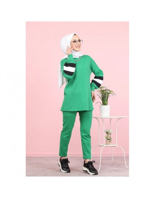 Ensemble tunique et panatalon casual décontracté mode sportswear (Hijab Mode Musulmane) - Couleur vert Ensemble tunique et panatalon casual décontracté mode sportswear (Hijab Mode Musulmane) - Couleur vert