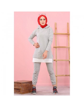 Ensemble décontracté et Survêtement (Hijab Sport pour femme musulmane) - Couleur Gris clair et blanc 